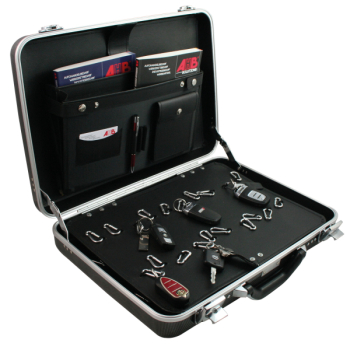 Preview: Schlüsselkoffer Premium für 60 Schlüssel, innenansicht, Karabinerhaken